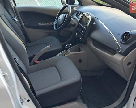 Рено Зое 2016 в Львове на Automoto.ua Белый Рено Зое, объемом двигателя 0 л и пробегом 115 тыс. км за 7100 $, фото 14 на Automoto.ua