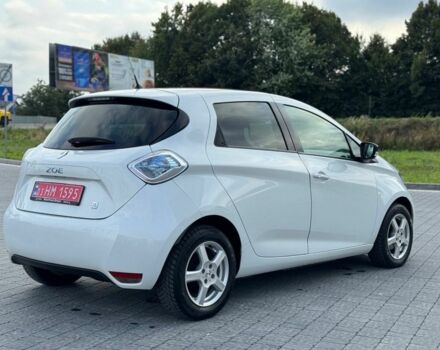 Белый Рено Зое, объемом двигателя 0 л и пробегом 164 тыс. км за 5999 $, фото 2 на Automoto.ua