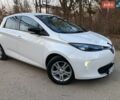 Белый Рено Зое, объемом двигателя 0 л и пробегом 90 тыс. км за 7500 $, фото 1 на Automoto.ua