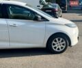Белый Рено Зое, объемом двигателя 0 л и пробегом 281 тыс. км за 6490 $, фото 10 на Automoto.ua