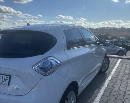 Білий Рено Зое, об'ємом двигуна 0 л та пробігом 105 тис. км за 7100 $, фото 3 на Automoto.ua