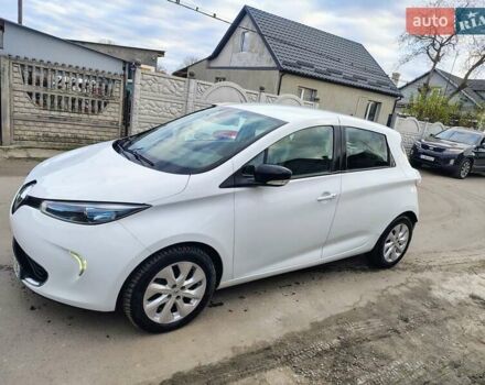 Білий Рено Зое, об'ємом двигуна 0 л та пробігом 40 тис. км за 6900 $, фото 2 на Automoto.ua