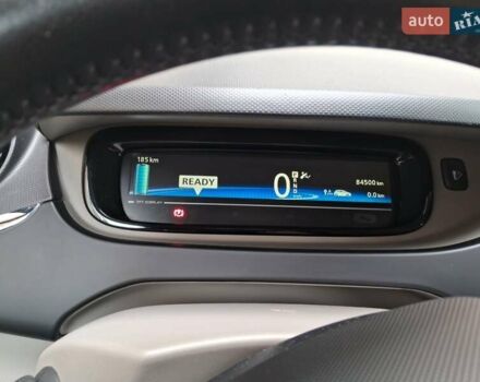 Білий Рено Зое, об'ємом двигуна 0 л та пробігом 85 тис. км за 8500 $, фото 9 на Automoto.ua