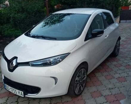 Білий Рено Зое, об'ємом двигуна 0 л та пробігом 58 тис. км за 6900 $, фото 2 на Automoto.ua