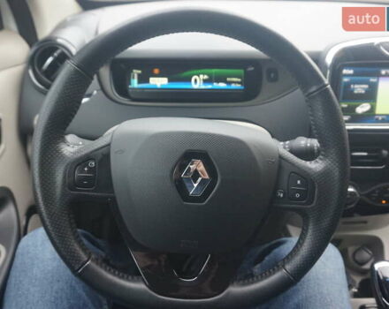 Білий Рено Зое, об'ємом двигуна 0 л та пробігом 111 тис. км за 7555 $, фото 31 на Automoto.ua