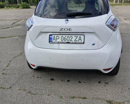 Белый Рено Зое, объемом двигателя 0 л и пробегом 82 тыс. км за 8200 $, фото 1 на Automoto.ua