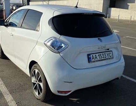 Білий Рено Зое, об'ємом двигуна 0 л та пробігом 192 тис. км за 5700 $, фото 8 на Automoto.ua