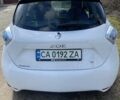 Белый Рено Зое, объемом двигателя 0 л и пробегом 28 тыс. км за 9500 $, фото 1 на Automoto.ua