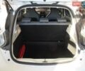 Белый Рено Зое, объемом двигателя 0 л и пробегом 45 тыс. км за 6200 $, фото 12 на Automoto.ua