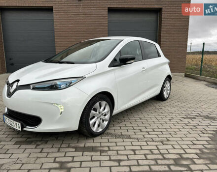 Білий Рено Зое, об'ємом двигуна 0 л та пробігом 87 тис. км за 7800 $, фото 2 на Automoto.ua