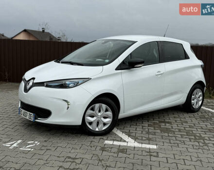 Белый Рено Зое, объемом двигателя 0 л и пробегом 125 тыс. км за 6700 $, фото 3 на Automoto.ua