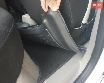 Білий Рено Зое, об'ємом двигуна 0 л та пробігом 112 тис. км за 6777 $, фото 42 на Automoto.ua