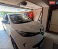 Белый Рено Зое, объемом двигателя 0 л и пробегом 110 тыс. км за 7000 $, фото 1 на Automoto.ua
