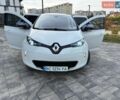 Белый Рено Зое, объемом двигателя 0 л и пробегом 125 тыс. км за 7000 $, фото 20 на Automoto.ua