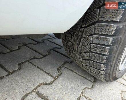 Белый Рено Зое, объемом двигателя 0 л и пробегом 147 тыс. км за 5900 $, фото 15 на Automoto.ua