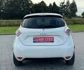 Белый Рено Зое, объемом двигателя 0 л и пробегом 164 тыс. км за 5999 $, фото 22 на Automoto.ua