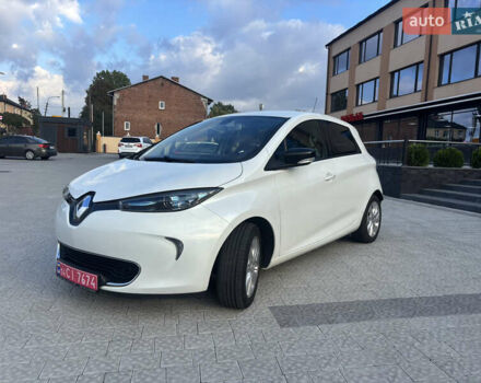 Білий Рено Зое, об'ємом двигуна 0 л та пробігом 118 тис. км за 6900 $, фото 2 на Automoto.ua