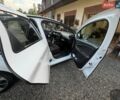 Белый Рено Зое, объемом двигателя 0 л и пробегом 120 тыс. км за 12000 $, фото 7 на Automoto.ua