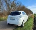Белый Рено Зое, объемом двигателя 0 л и пробегом 163 тыс. км за 7900 $, фото 5 на Automoto.ua