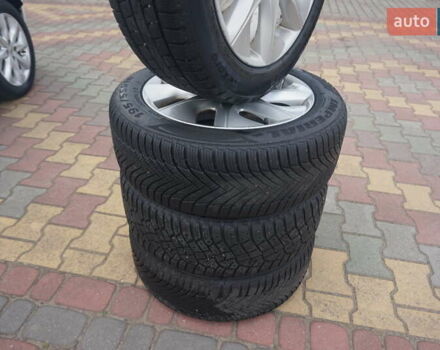 Білий Рено Зое, об'ємом двигуна 0 л та пробігом 109 тис. км за 6888 $, фото 76 на Automoto.ua