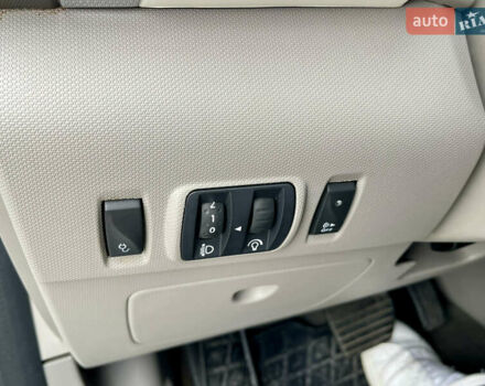 Білий Рено Зое, об'ємом двигуна 0 л та пробігом 108 тис. км за 6499 $, фото 21 на Automoto.ua