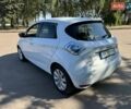Белый Рено Зое, объемом двигателя 0 л и пробегом 37 тыс. км за 6800 $, фото 5 на Automoto.ua