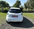 Белый Рено Зое, объемом двигателя 0 л и пробегом 82 тыс. км за 5800 $, фото 5 на Automoto.ua