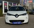 Белый Рено Зое, объемом двигателя 0 л и пробегом 89 тыс. км за 8500 $, фото 2 на Automoto.ua