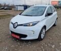 Белый Рено Зое, объемом двигателя 0 л и пробегом 75 тыс. км за 7250 $, фото 1 на Automoto.ua