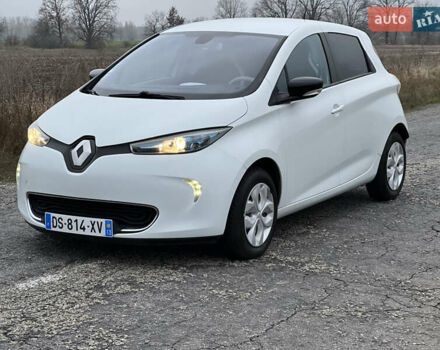 Білий Рено Зое, об'ємом двигуна 0 л та пробігом 84 тис. км за 6499 $, фото 8 на Automoto.ua