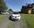 Белый Рено Зое, объемом двигателя 0 л и пробегом 82 тыс. км за 5800 $, фото 13 на Automoto.ua