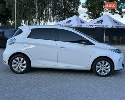 Білий Рено Зое, об'ємом двигуна 0 л та пробігом 145 тис. км за 7200 $, фото 46 на Automoto.ua