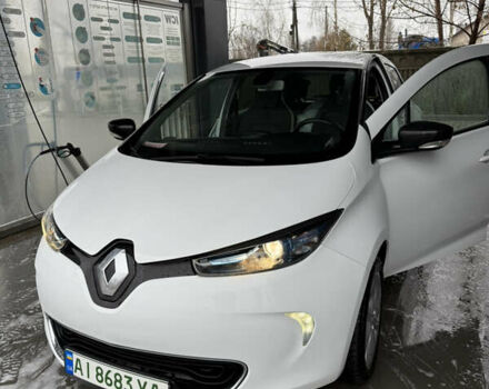 Белый Рено Зое, объемом двигателя 0 л и пробегом 130 тыс. км за 6999 $, фото 9 на Automoto.ua