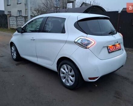 Белый Рено Зое, объемом двигателя 0 л и пробегом 61 тыс. км за 6600 $, фото 4 на Automoto.ua