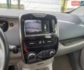 Белый Рено Зое, объемом двигателя 0 л и пробегом 48 тыс. км за 7500 $, фото 10 на Automoto.ua