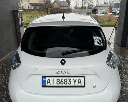 Белый Рено Зое, объемом двигателя 0 л и пробегом 130 тыс. км за 6999 $, фото 6 на Automoto.ua