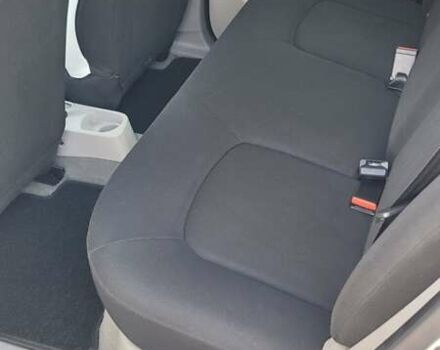 Белый Рено Зое, объемом двигателя 0 л и пробегом 113 тыс. км за 7200 $, фото 21 на Automoto.ua