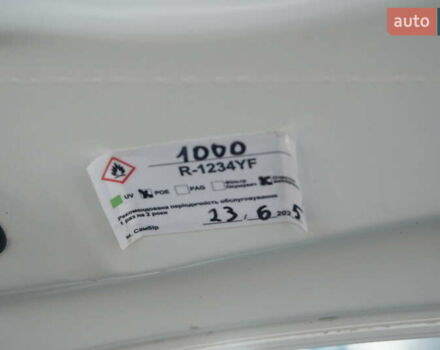 Білий Рено Зое, об'ємом двигуна 0 л та пробігом 109 тис. км за 6888 $, фото 59 на Automoto.ua