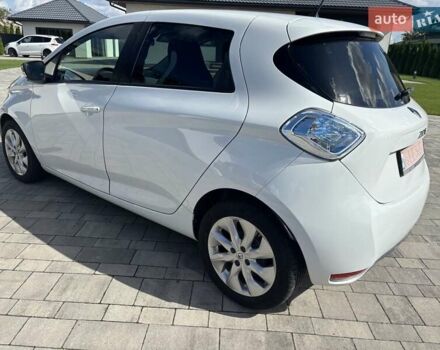 Білий Рено Зое, об'ємом двигуна 0 л та пробігом 84 тис. км за 7700 $, фото 2 на Automoto.ua