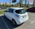 Белый Рено Зое, объемом двигателя 0 л и пробегом 85 тыс. км за 6800 $, фото 8 на Automoto.ua