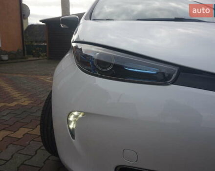 Білий Рено Зое, об'ємом двигуна 0 л та пробігом 112 тис. км за 6777 $, фото 22 на Automoto.ua