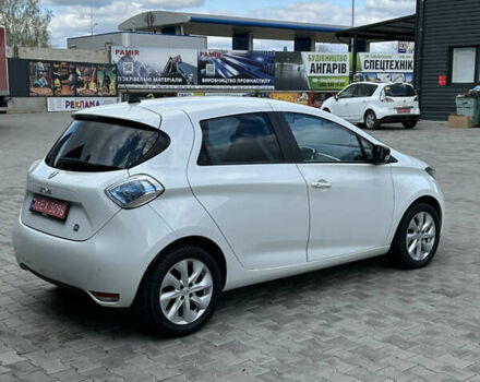 Белый Рено Зое, объемом двигателя 0 л и пробегом 80 тыс. км за 6999 $, фото 5 на Automoto.ua