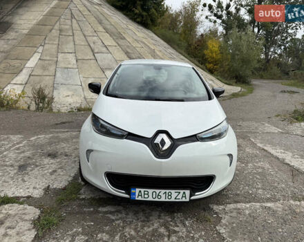 Білий Рено Зое, об'ємом двигуна 0 л та пробігом 98 тис. км за 9500 $, фото 7 на Automoto.ua