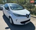 Белый Рено Зое, объемом двигателя 0 л и пробегом 94 тыс. км за 7300 $, фото 1 на Automoto.ua