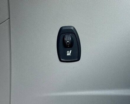 Білий Рено Зое, об'ємом двигуна 0 л та пробігом 100 тис. км за 7800 $, фото 28 на Automoto.ua