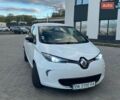 Белый Рено Зое, объемом двигателя 0 л и пробегом 125 тыс. км за 6300 $, фото 1 на Automoto.ua