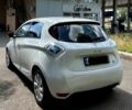 Белый Рено Зое, объемом двигателя 0 л и пробегом 93 тыс. км за 7500 $, фото 6 на Automoto.ua