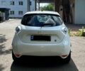 Белый Рено Зое, объемом двигателя 0 л и пробегом 93 тыс. км за 7500 $, фото 1 на Automoto.ua
