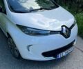 Белый Рено Зое, объемом двигателя 0 л и пробегом 69 тыс. км за 6894 $, фото 2 на Automoto.ua