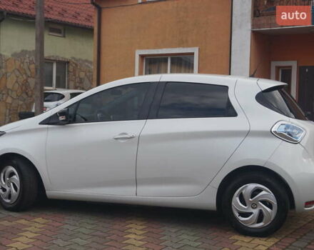 Білий Рено Зое, об'ємом двигуна 0 л та пробігом 112 тис. км за 6777 $, фото 11 на Automoto.ua